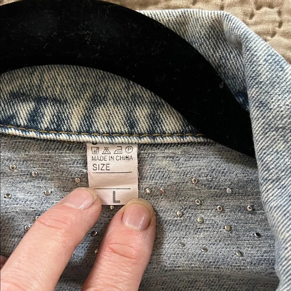 Pearl Embellished Denim Jacket - Picture 4 of 6